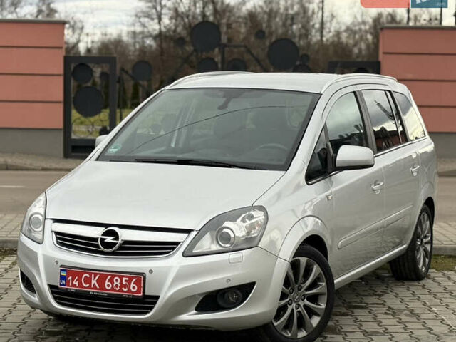 Серый Опель Зафира, объемом двигателя 1.7 л и пробегом 192 тыс. км за 7890 $, фото 53 на Automoto.ua