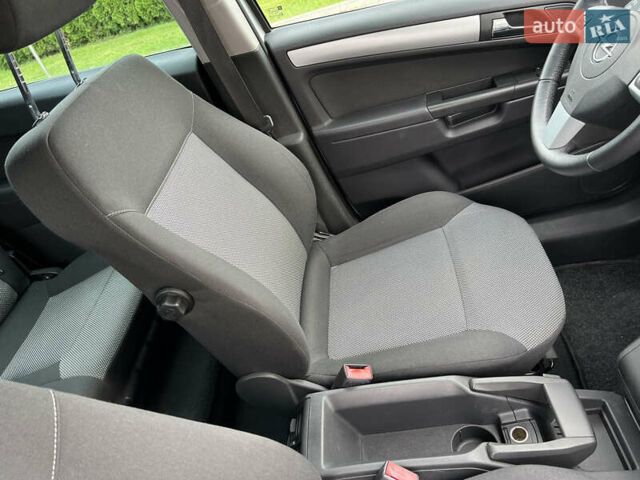 Опель Зафира 2012 в Дунаевцах на Automoto.ua Серый Опель Зафира, объемом двигателя 1.7 л и пробегом 184 тыс. км за 7990 $, фото 25 на Automoto.ua