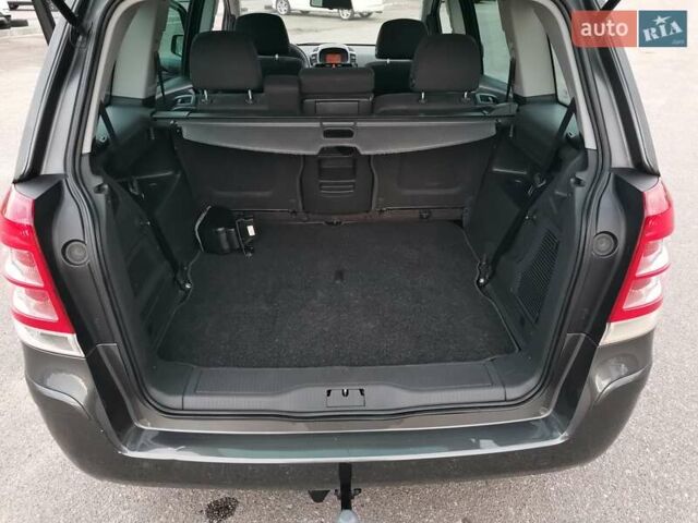 Опель Зафира 2012 в Белой Церкве на Automoto.ua Серый Опель Зафира, объемом двигателя 1.6 л и пробегом 215 тыс. км за 7500 $, фото 25 на Automoto.ua