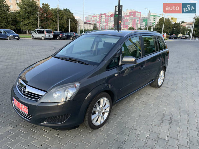 Серый Опель Зафира, объемом двигателя 1.6 л и пробегом 188 тыс. км за 7900 $, фото 26 на Automoto.ua