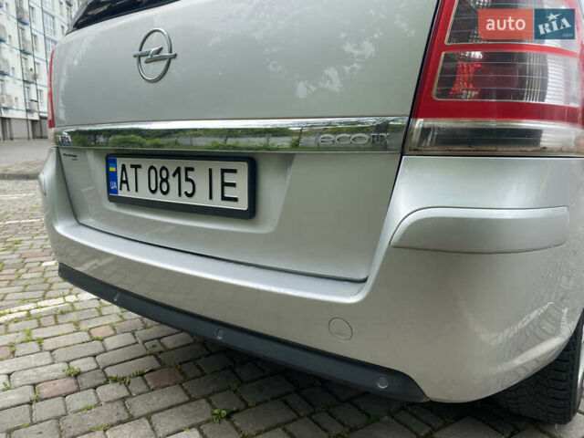Серый Опель Зафира, объемом двигателя 1.69 л и пробегом 257 тыс. км за 6200 $, фото 27 на Automoto.ua