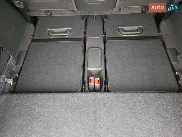 Серый Опель Зафира, объемом двигателя 1.69 л и пробегом 260 тыс. км за 8500 $, фото 31 на Automoto.ua