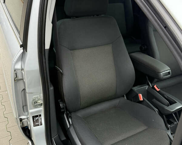 Серый Опель Зафира, объемом двигателя 1.8 л и пробегом 169 тыс. км за 8350 $, фото 49 на Automoto.ua