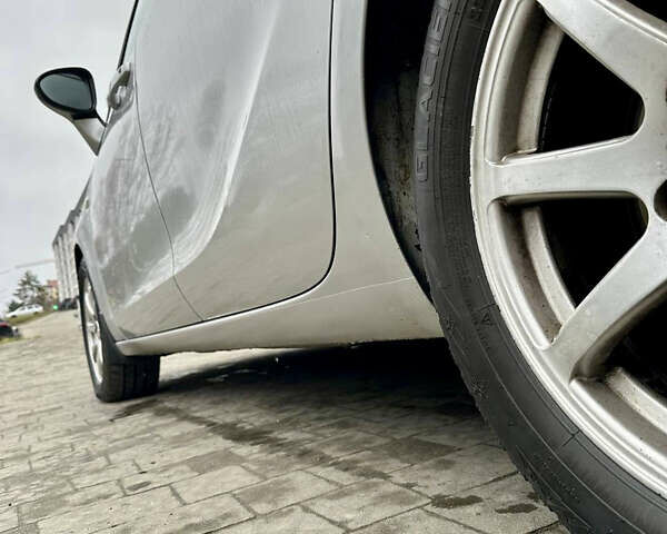 Серый Опель Зафира, объемом двигателя 1.96 л и пробегом 202 тыс. км за 7999 $, фото 9 на Automoto.ua