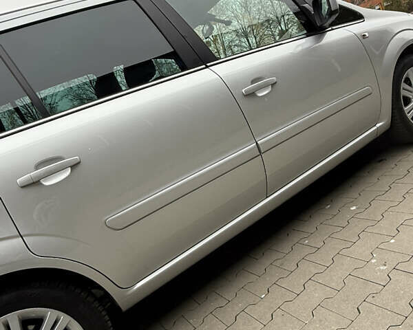 Серый Опель Зафира, объемом двигателя 1.8 л и пробегом 169 тыс. км за 8350 $, фото 23 на Automoto.ua
