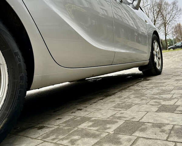 Серый Опель Зафира, объемом двигателя 1.96 л и пробегом 202 тыс. км за 7999 $, фото 8 на Automoto.ua