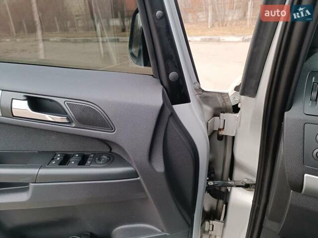 Серый Опель Зафира, объемом двигателя 1.69 л и пробегом 260 тыс. км за 8500 $, фото 7 на Automoto.ua