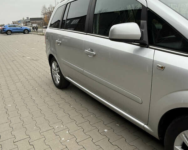 Серый Опель Зафира, объемом двигателя 1.8 л и пробегом 169 тыс. км за 8350 $, фото 20 на Automoto.ua