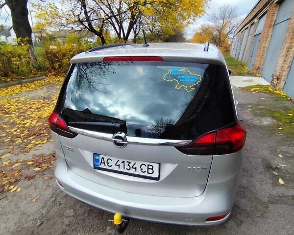 Опель Зафира 2013 в Луцке на Automoto.ua Серый Опель Зафира, объемом двигателя 2 л и пробегом 209 тыс. км за 9900 $, фото 9 на Automoto.ua