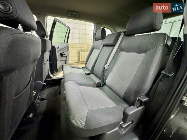 Серый Опель Зафира, объемом двигателя 1.8 л и пробегом 125 тыс. км за 8499 $, фото 32 на Automoto.ua