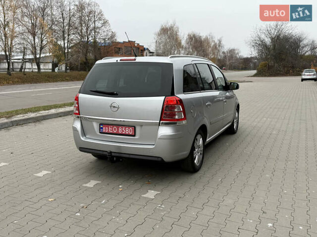 Серый Опель Зафира, объемом двигателя 1.8 л и пробегом 169 тыс. км за 8350 $, фото 25 на Automoto.ua