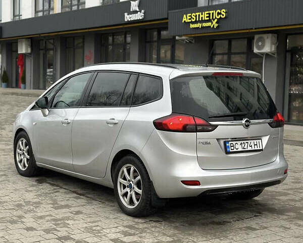 Серый Опель Зафира, объемом двигателя 1.96 л и пробегом 202 тыс. км за 7999 $, фото 5 на Automoto.ua