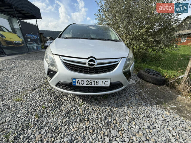 Серый Опель Зафира, объемом двигателя 1.96 л и пробегом 250 тыс. км за 5500 $, фото 12 на Automoto.ua