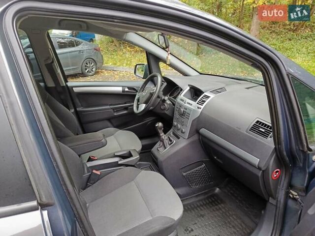 Опель Зафира 2014 в Киеве на Automoto.ua Серый Опель Зафира, объемом двигателя 1.8 л и пробегом 192 тыс. км за 8350 $, фото 29 на Automoto.ua