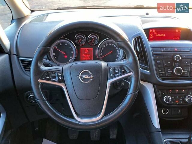 Серый Опель Зафира, объемом двигателя 2 л и пробегом 306 тыс. км за 9700 $, фото 20 на Automoto.ua