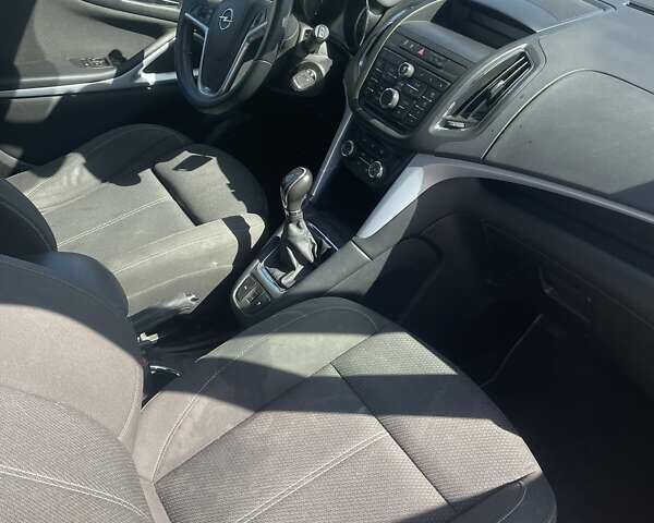 Серый Опель Зафира, объемом двигателя 2 л и пробегом 220 тыс. км за 10750 $, фото 18 на Automoto.ua