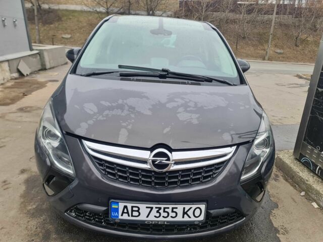 Серый Опель Зафира, объемом двигателя 1.6 л и пробегом 280 тыс. км за 8000 $, фото 2 на Automoto.ua