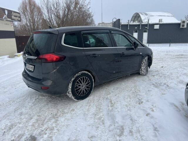 Серый Опель Зафира, объемом двигателя 1.6 л и пробегом 240 тыс. км за 9850 $, фото 2 на Automoto.ua