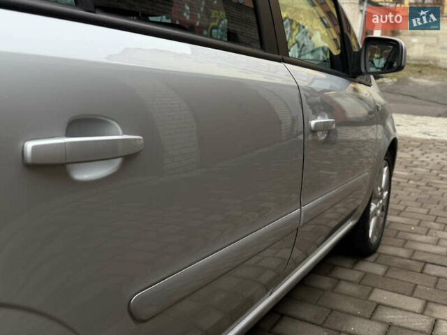 Серый Опель Зафира, объемом двигателя 1.8 л и пробегом 220 тыс. км за 7850 $, фото 30 на Automoto.ua