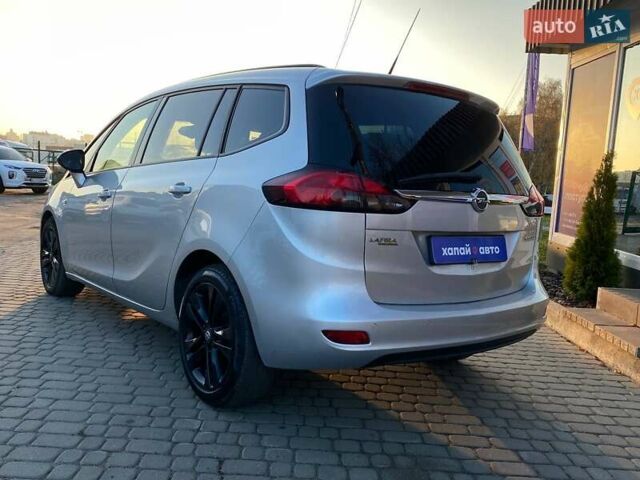 Серый Опель Зафира, объемом двигателя 2 л и пробегом 306 тыс. км за 9700 $, фото 6 на Automoto.ua