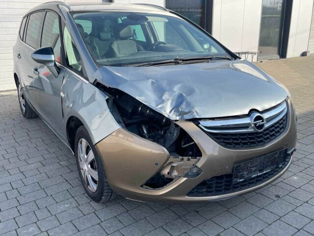 Серый Опель Зафира, объемом двигателя 0 л и пробегом 222 тыс. км за 5900 $, фото 1 на Automoto.ua