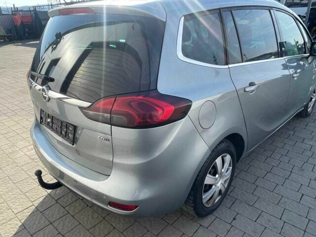 Серый Опель Зафира, объемом двигателя 0 л и пробегом 222 тыс. км за 5900 $, фото 20 на Automoto.ua