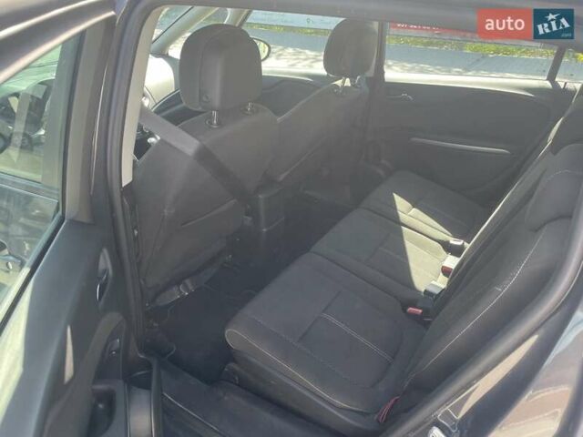 Серый Опель Зафира, объемом двигателя 2 л и пробегом 220 тыс. км за 10750 $, фото 34 на Automoto.ua