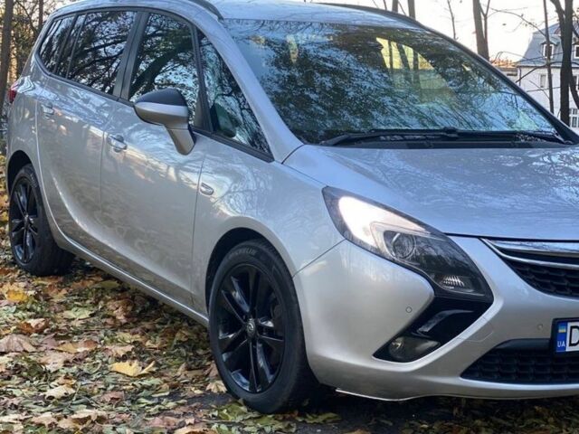 Серый Опель Зафира, объемом двигателя 2 л и пробегом 304 тыс. км за 9300 $, фото 1 на Automoto.ua