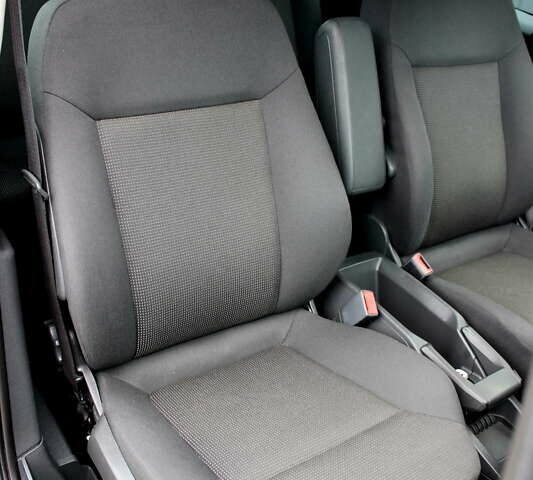 Серый Опель Зафира, объемом двигателя 1.7 л и пробегом 250 тыс. км за 8200 $, фото 77 на Automoto.ua