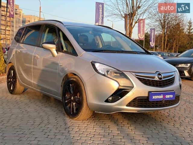 Серый Опель Зафира, объемом двигателя 2 л и пробегом 306 тыс. км за 9700 $, фото 2 на Automoto.ua