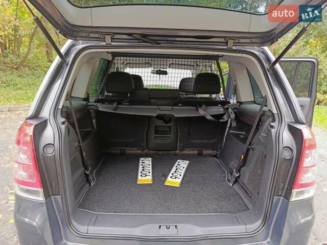 Опель Зафира 2014 в Киеве на Automoto.ua Серый Опель Зафира, объемом двигателя 1.8 л и пробегом 192 тыс. км за 8350 $, фото 12 на Automoto.ua