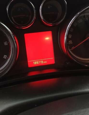 Серый Опель Зафира, объемом двигателя 1.96 л и пробегом 190 тыс. км за 11600 $, фото 6 на Automoto.ua