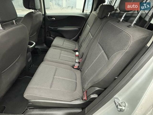 Серый Опель Зафира, объемом двигателя 2 л и пробегом 213 тыс. км за 6900 $, фото 16 на Automoto.ua