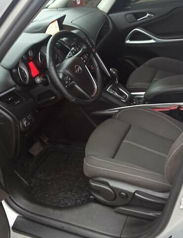 Серый Опель Зафира, объемом двигателя 1.96 л и пробегом 190 тыс. км за 11600 $, фото 7 на Automoto.ua