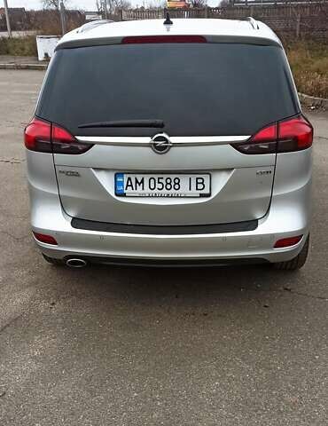 Серый Опель Зафира, объемом двигателя 1.96 л и пробегом 190 тыс. км за 11600 $, фото 4 на Automoto.ua