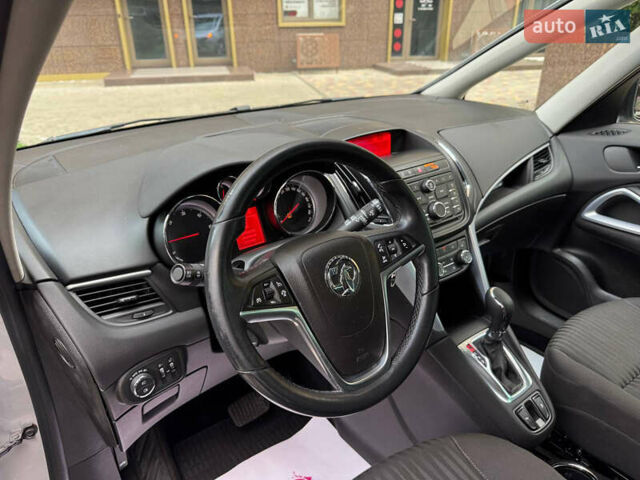 Серый Опель Зафира, объемом двигателя 2 л и пробегом 195 тыс. км за 11500 $, фото 17 на Automoto.ua