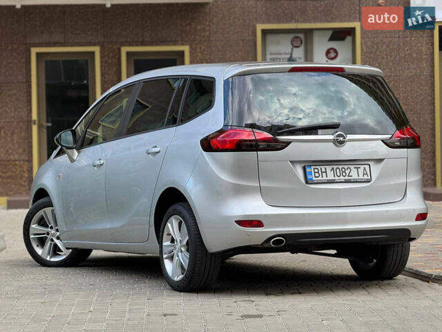Серый Опель Зафира, объемом двигателя 2 л и пробегом 195 тыс. км за 11500 $, фото 14 на Automoto.ua