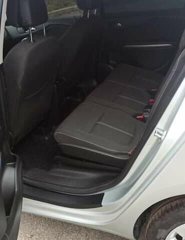 Серый Опель Зафира, объемом двигателя 1.96 л и пробегом 190 тыс. км за 11600 $, фото 8 на Automoto.ua