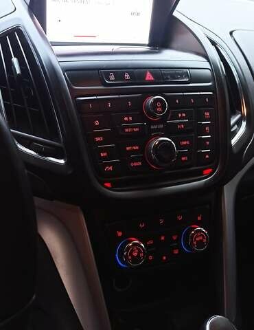 Серый Опель Зафира, объемом двигателя 1.96 л и пробегом 190 тыс. км за 11600 $, фото 5 на Automoto.ua