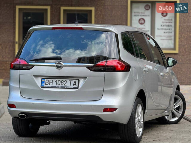Серый Опель Зафира, объемом двигателя 2 л и пробегом 195 тыс. км за 11500 $, фото 11 на Automoto.ua