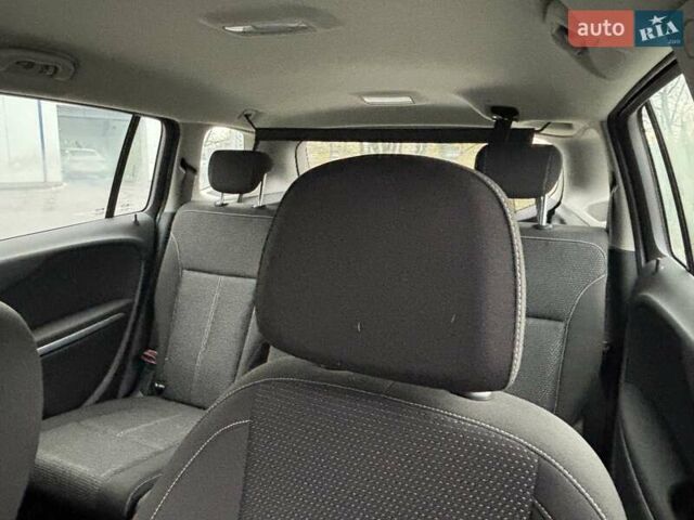 Серый Опель Зафира, объемом двигателя 2 л и пробегом 213 тыс. км за 6900 $, фото 11 на Automoto.ua