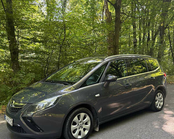 Опель Зафира 2015 в Львове на Automoto.ua Серый Опель Зафира, объемом двигателя 1.6 л и пробегом 198 тыс. км за 8900 $, фото 2 на Automoto.ua