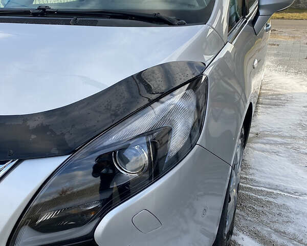 Сірий Опель Зафіра, об'ємом двигуна 1.6 л та пробігом 223 тис. км за 10500 $, фото 13 на Automoto.ua