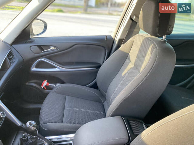 Сірий Опель Зафіра, об'ємом двигуна 1.6 л та пробігом 223 тис. км за 10500 $, фото 38 на Automoto.ua