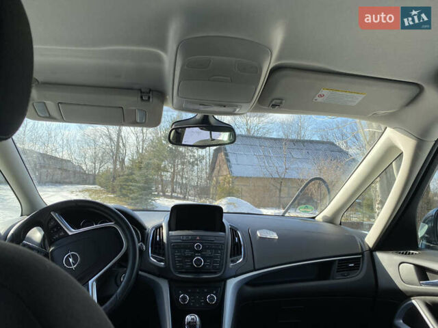 Сірий Опель Зафіра, об'ємом двигуна 1.6 л та пробігом 223 тис. км за 10500 $, фото 21 на Automoto.ua