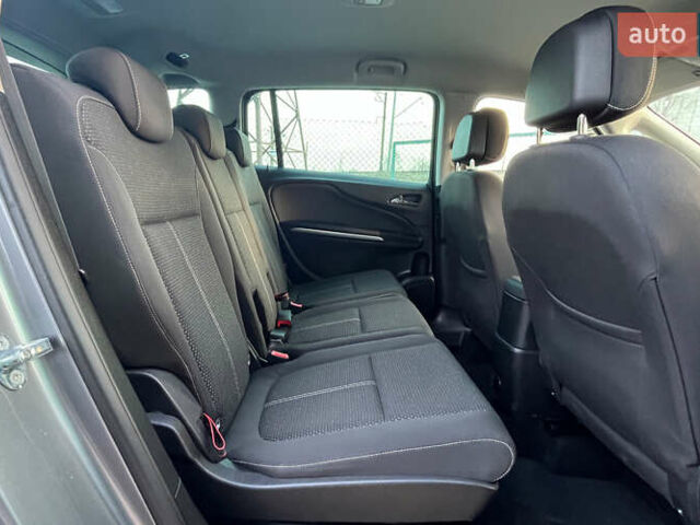 Сірий Опель Зафіра, об'ємом двигуна 1.6 л та пробігом 167 тис. км за 13600 $, фото 17 на Automoto.ua