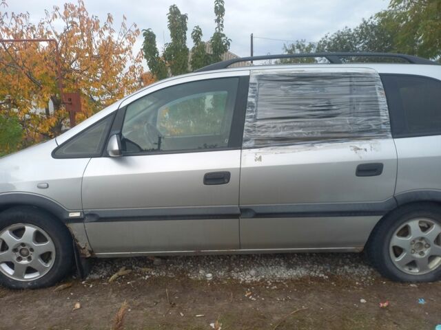 Серый Опель Зафира, объемом двигателя 1.8 л и пробегом 500 тыс. км за 2152 $, фото 3 на Automoto.ua