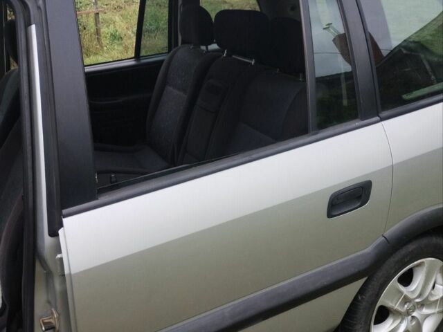 Серый Опель Зафира, объемом двигателя 2 л и пробегом 257 тыс. км за 3200 $, фото 2 на Automoto.ua