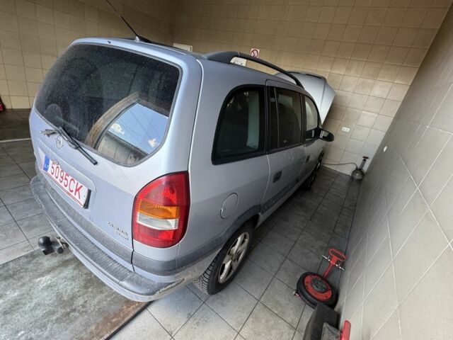 Серый Опель Зафира, объемом двигателя 2 л и пробегом 270 тыс. км за 2408 $, фото 17 на Automoto.ua