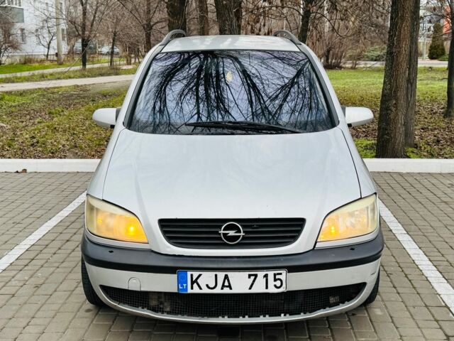 Сірий Опель Зафіра, об'ємом двигуна 2 л та пробігом 247 тис. км за 2250 $, фото 1 на Automoto.ua